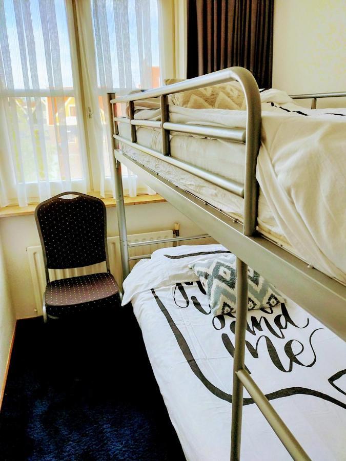 Noemie'S Pension House โวเลนดัม ภายนอก รูปภาพ