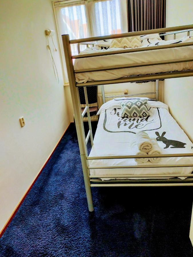 Noemie'S Pension House โวเลนดัม ภายนอก รูปภาพ