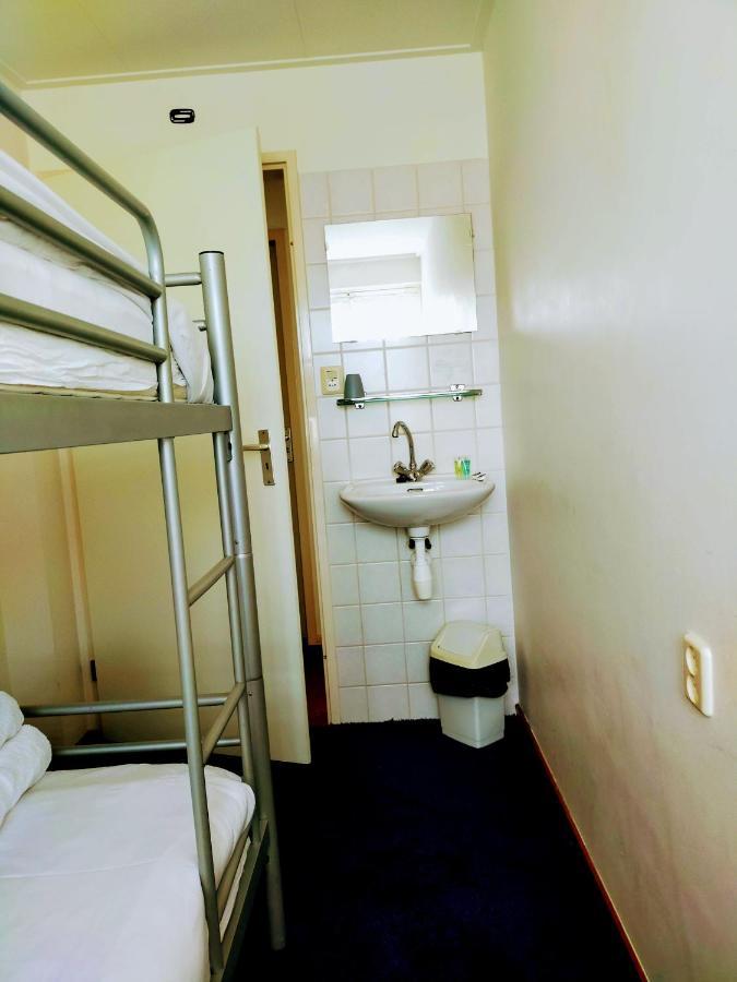 Noemie'S Pension House โวเลนดัม ภายนอก รูปภาพ